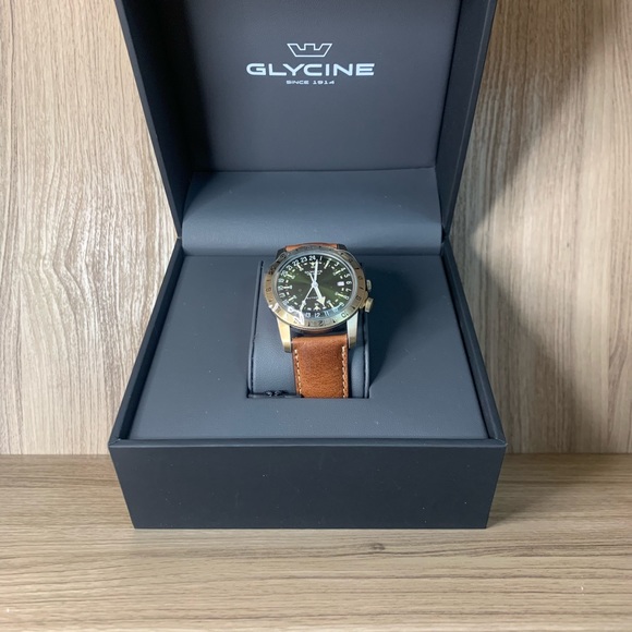 Glycine Men's GL0413 Airman The Chief 40mm Automatic Watch - Picture 8 of 9